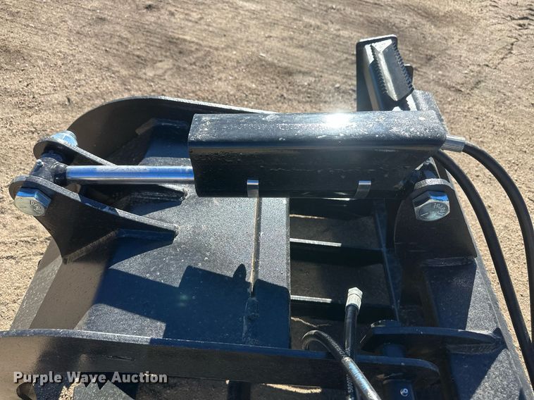 image for item IU9198 Skid steer grapple bucket