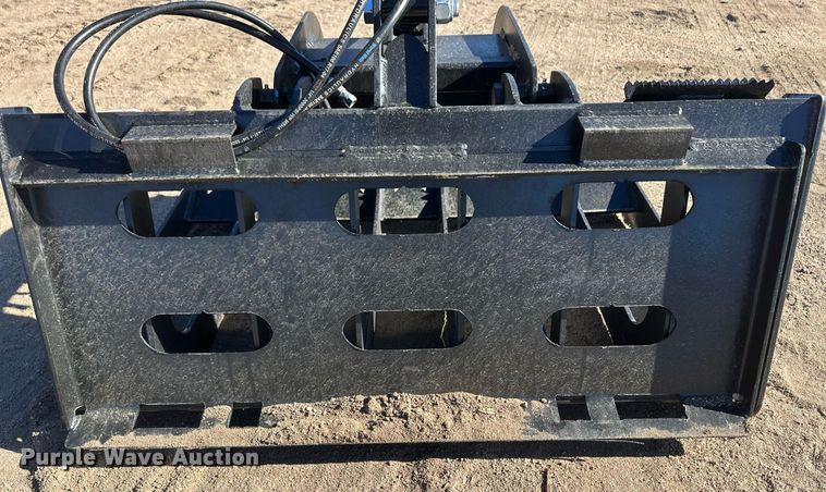 image for item IU9198 Skid steer grapple bucket