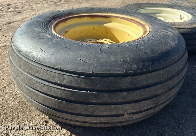 image for item IU9199 (13) tires and wheels