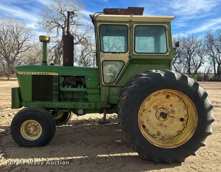 image for item IU9215 1971 John Deere 5020  tractor