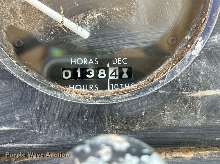 image for item IU9215 1971 John Deere 5020  tractor