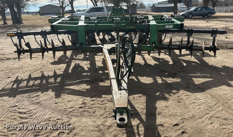 image for item IU9216 John Deere 510  disk ripper