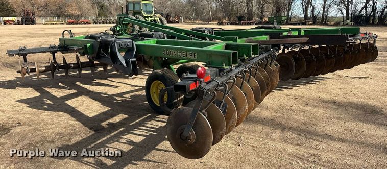 image for item IU9216 John Deere 510  disk ripper