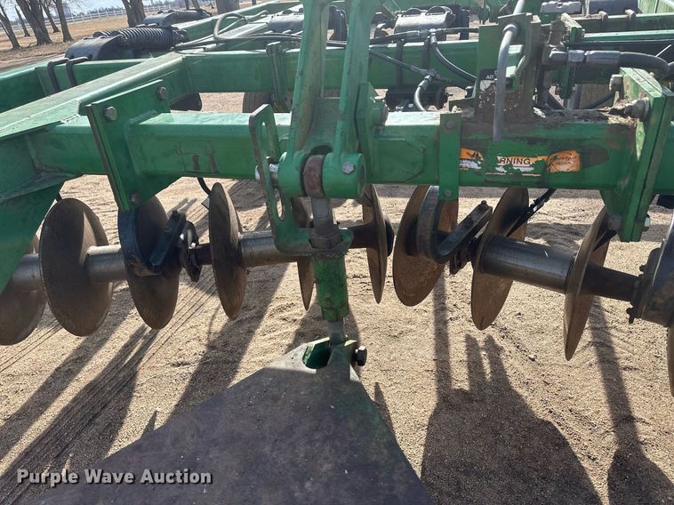 image for item IU9216 John Deere 510  disk ripper