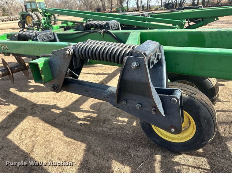 image for item IU9216 John Deere 510  disk ripper