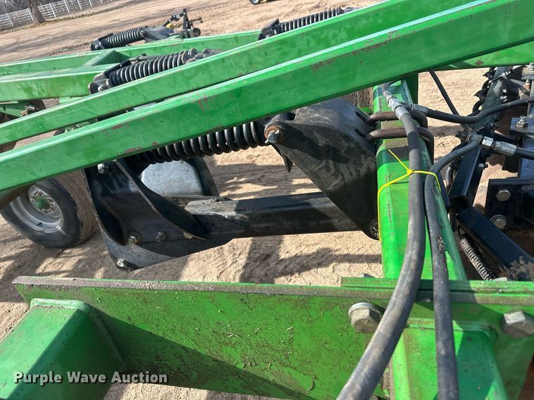 image for item IU9216 John Deere 510  disk ripper