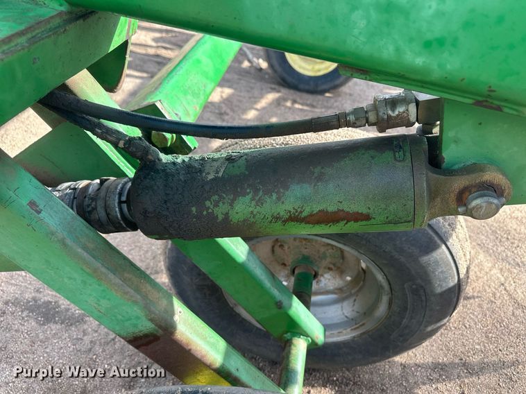 image for item IU9216 John Deere 510  disk ripper