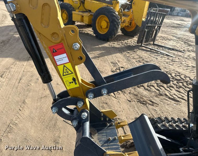 image for item IU9226 2023 Agrotk H12  mini excavator