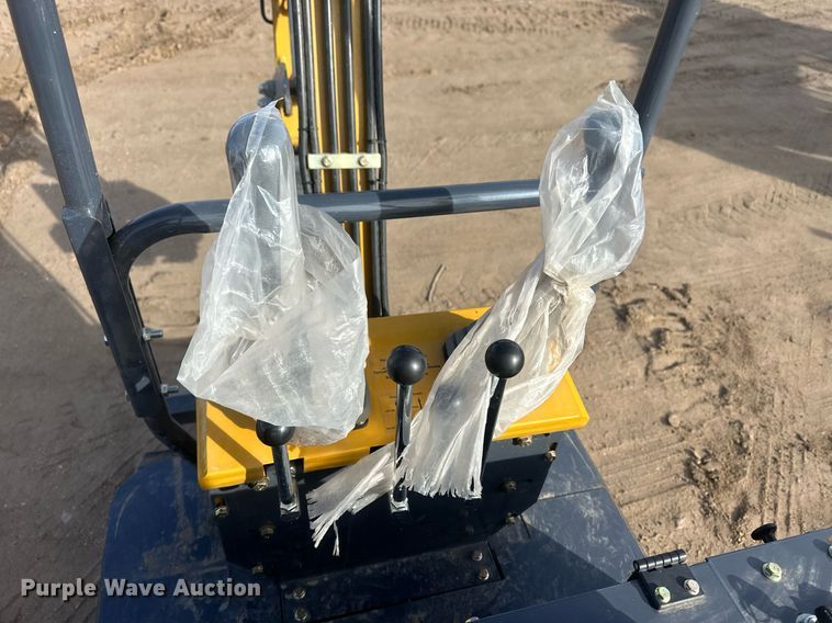 image for item IU9226 2023 Agrotk H12  mini excavator