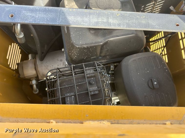 image for item IU9226 2023 Agrotk H12  mini excavator