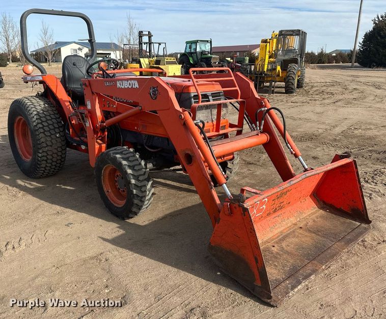 image for item IU9227 Kubota L3600  MFWD tractor