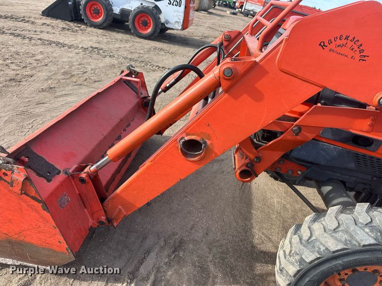 image for item IU9227 Kubota L3600  MFWD tractor