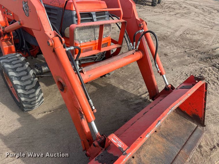 image for item IU9227 Kubota L3600  MFWD tractor