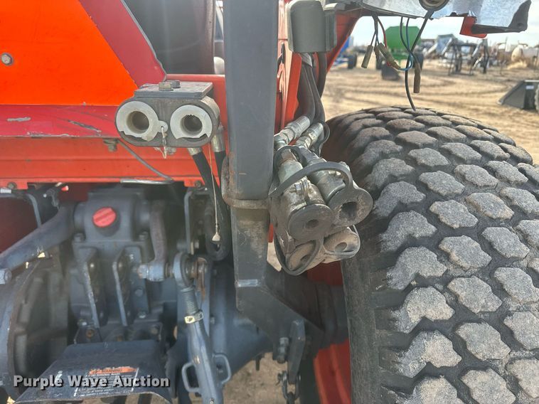 image for item IU9227 Kubota L3600  MFWD tractor