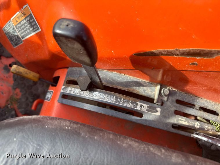 image for item IU9227 Kubota L3600  MFWD tractor