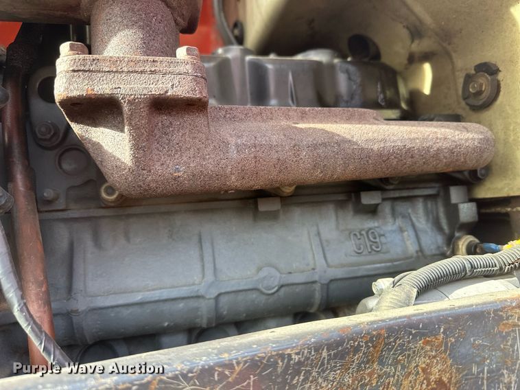 image for item IU9227 Kubota L3600  MFWD tractor