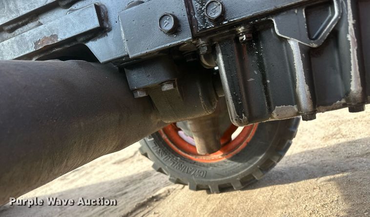 image for item IU9227 Kubota L3600  MFWD tractor