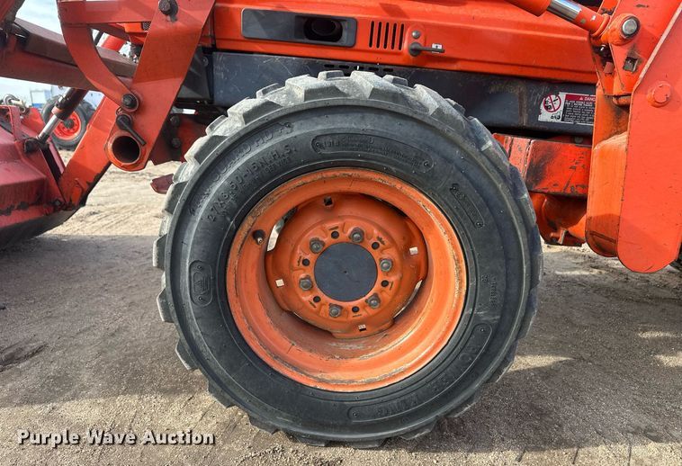 image for item IU9227 Kubota L3600  MFWD tractor