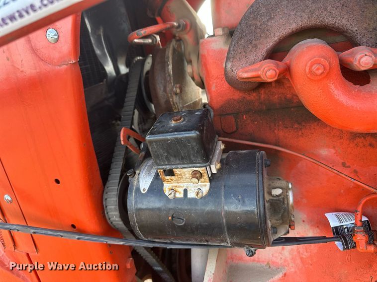 image for item IU9228 1949 Case SC  tractor