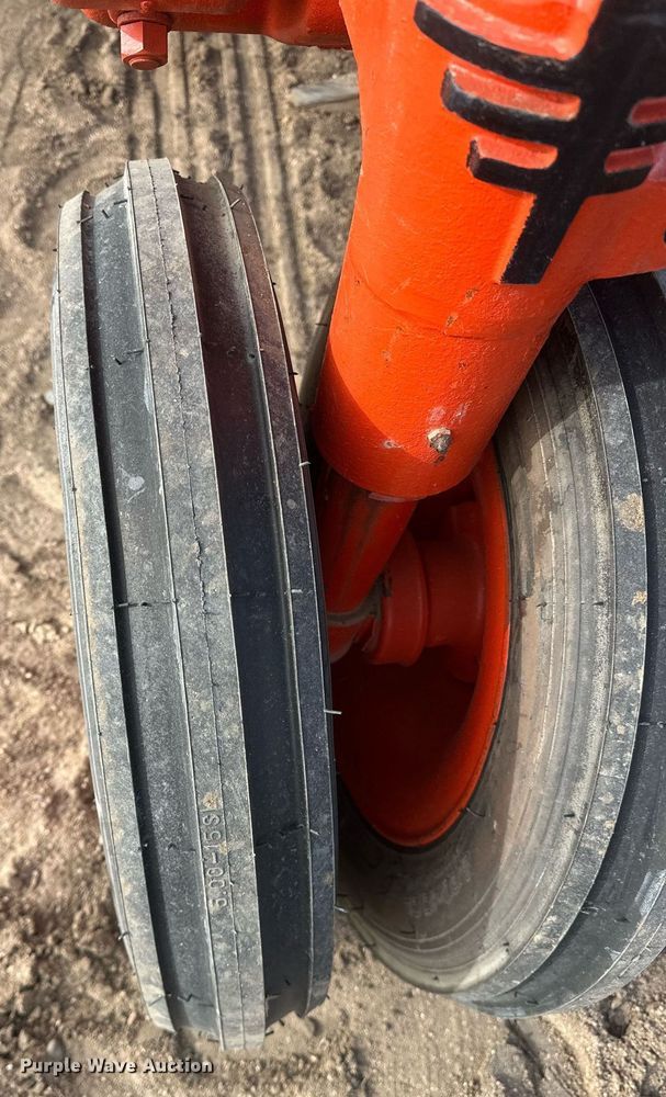 image for item IU9228 1949 Case SC  tractor