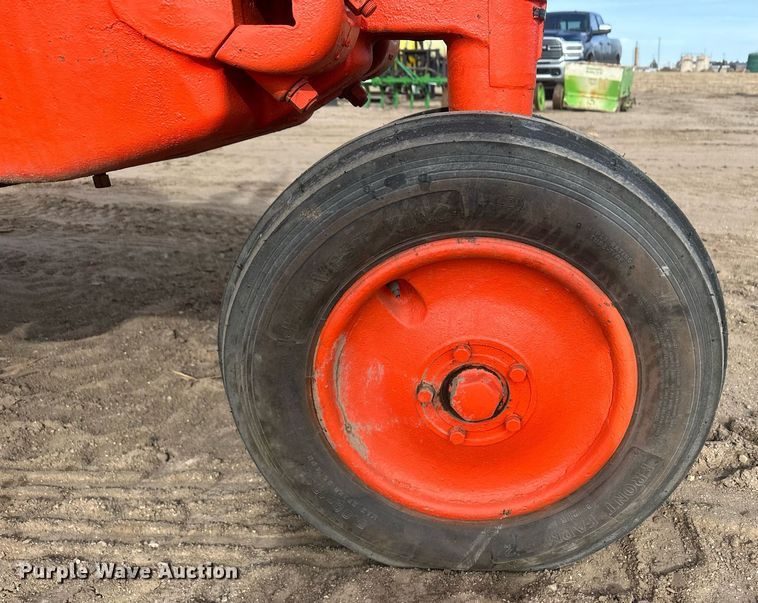 image for item IU9228 1949 Case SC  tractor