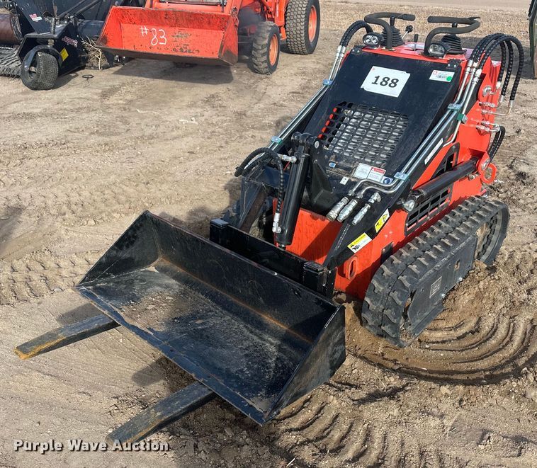 image for item IU9231 2023 Agrotk LRT23  compact utility loader