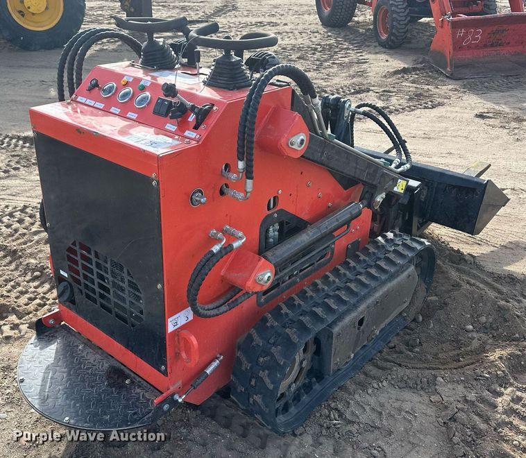 image for item IU9231 2023 Agrotk LRT23  compact utility loader