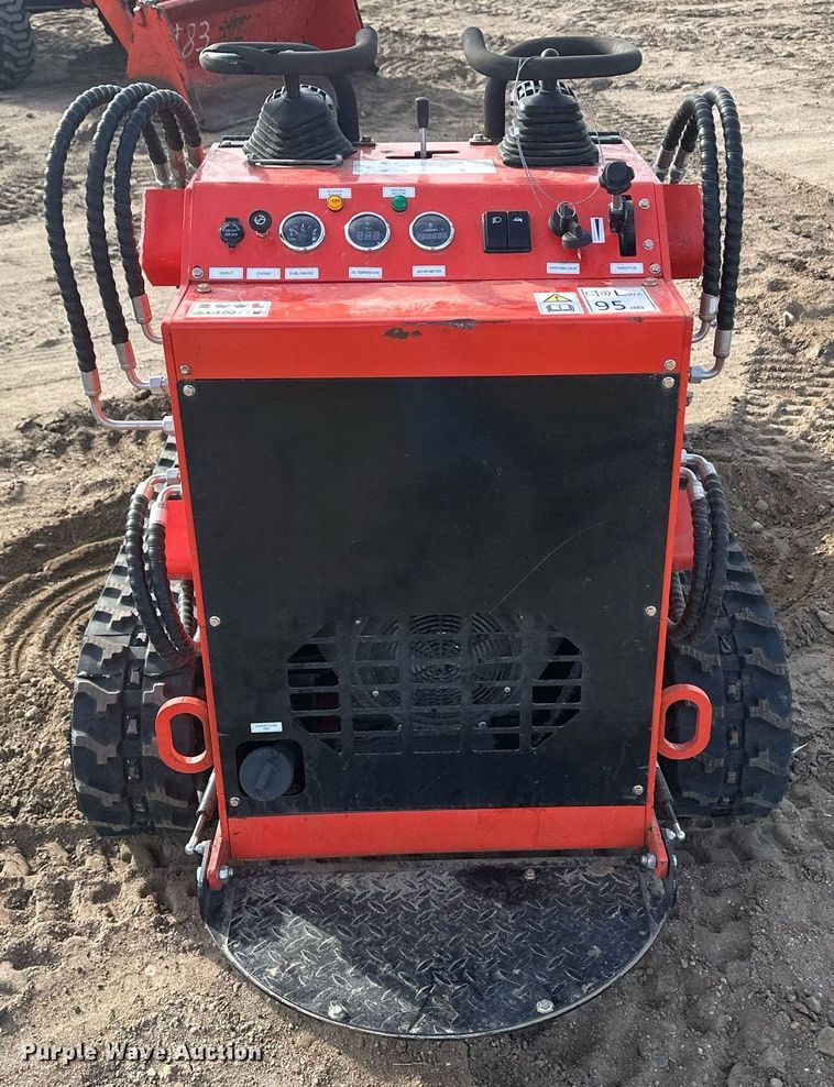 image for item IU9231 2023 Agrotk LRT23  compact utility loader