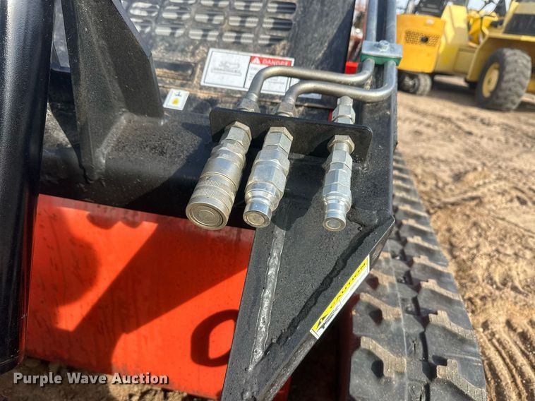 image for item IU9231 2023 Agrotk LRT23  compact utility loader