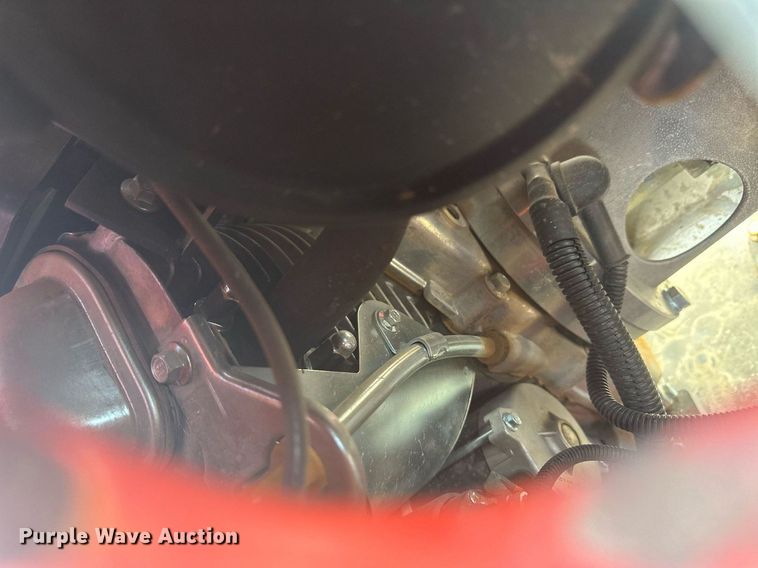 image for item IU9231 2023 Agrotk LRT23  compact utility loader