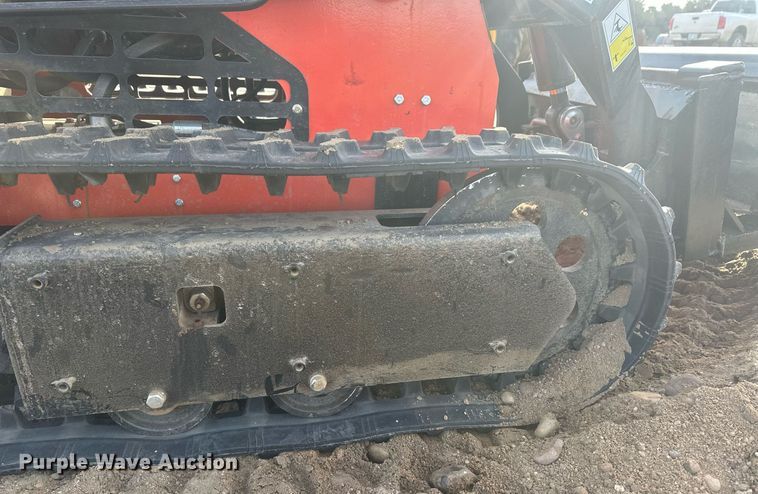 image for item IU9231 2023 Agrotk LRT23  compact utility loader