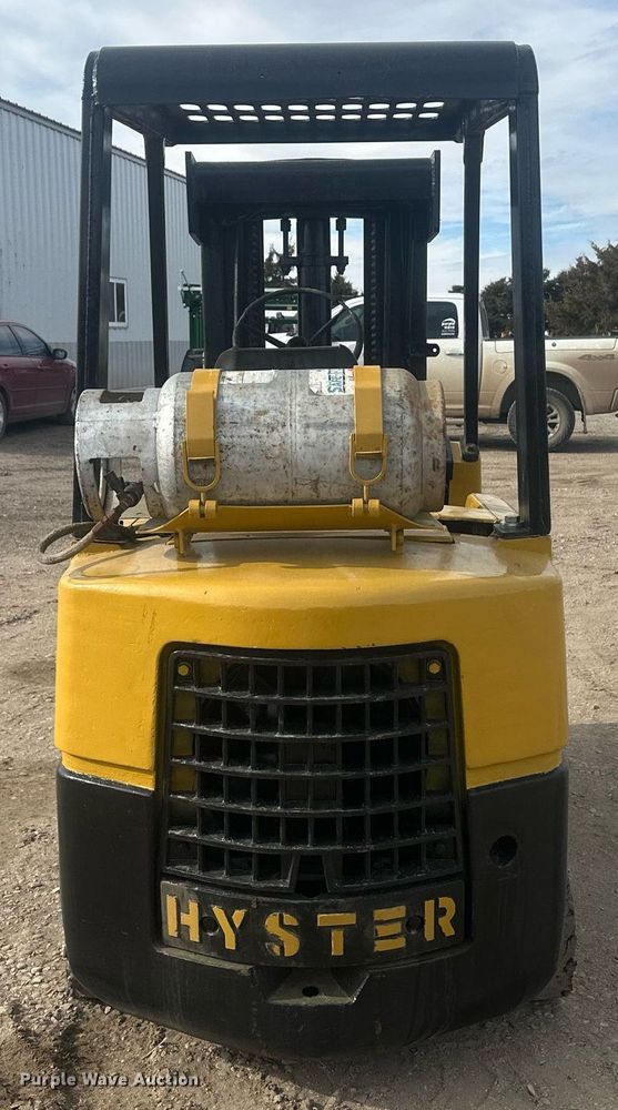 image for item IU9233 Hyster  forklift