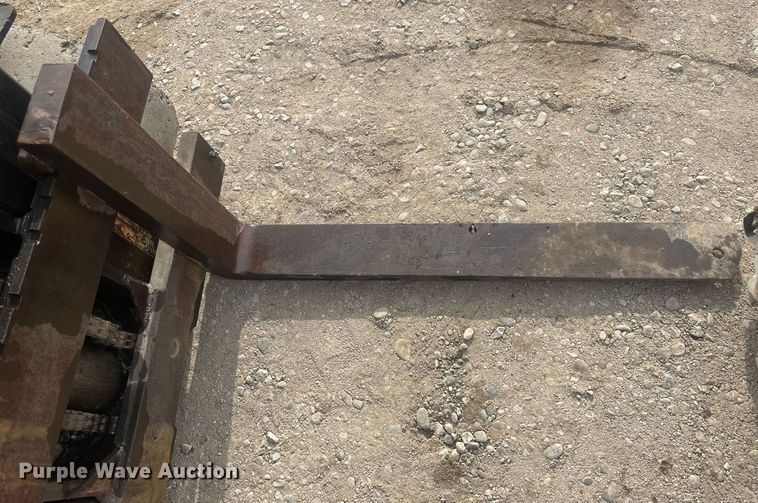 image for item IU9233 Hyster  forklift