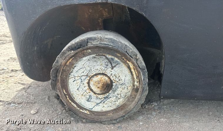 image for item IU9233 Hyster  forklift