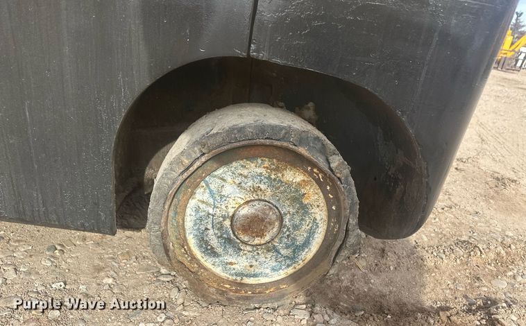 image for item IU9233 Hyster  forklift