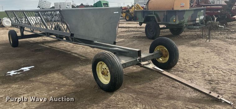 image for item IU9235 Hay bale trailer