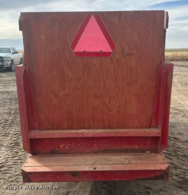 image for item IU9239 Kelly-Ryan  feed wagon