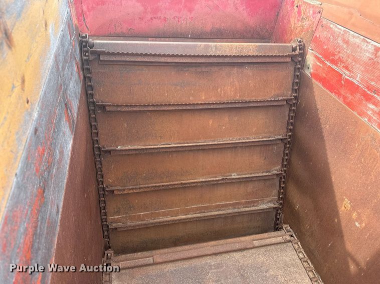 image for item IU9239 Kelly-Ryan  feed wagon