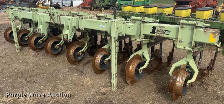 image for item IU9240 Orthman  strip-till