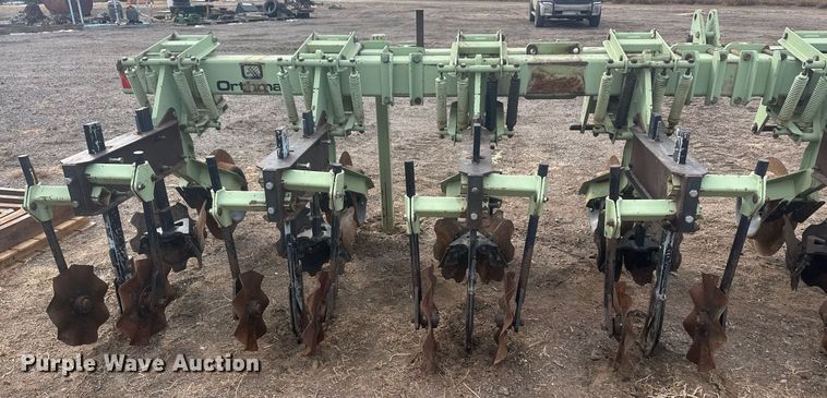 image for item IU9240 Orthman  strip-till