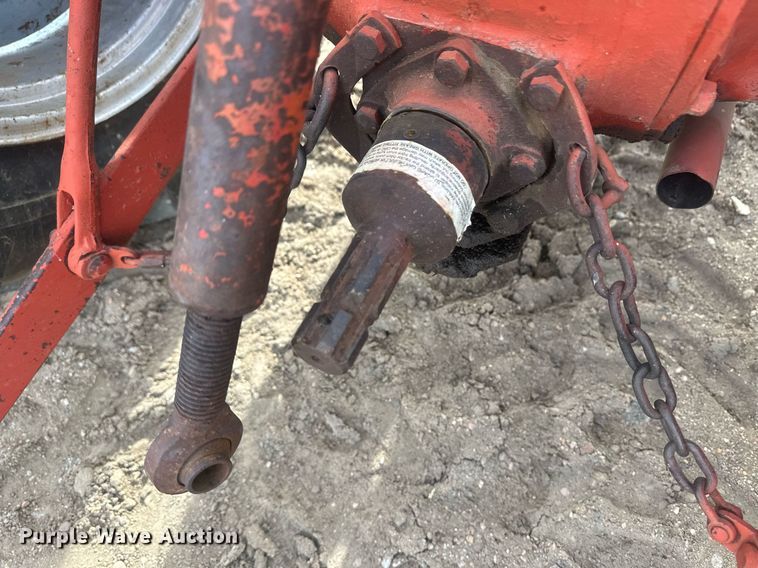 image for item IU9241 Ford  tractor