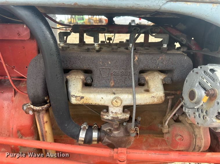 image for item IU9241 Ford  tractor