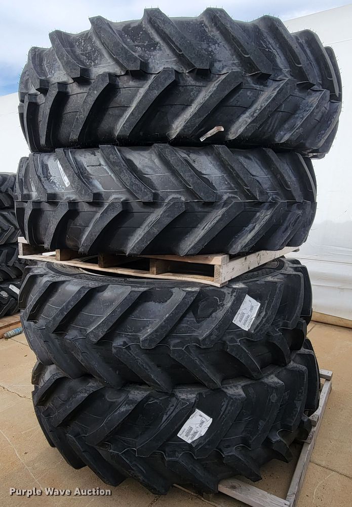 image for item JW9502 (4) Alliance Agristar II 480/80R42 tires and wheels