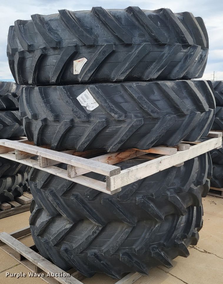 image for item JW9502 (4) Alliance Agristar II 480/80R42 tires and wheels