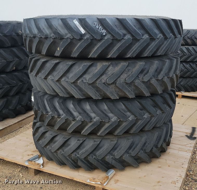 image for item JW9506 (4) Michelin Sprayerbib VF380/90R46 tires and wheels