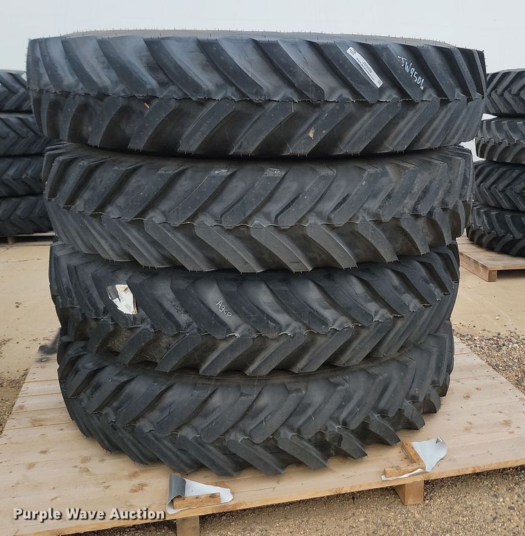 image for item JW9506 (4) Michelin Sprayerbib VF380/90R46 tires and wheels