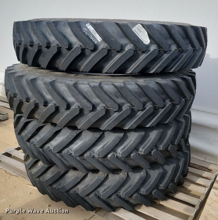 image for item JW9508 (4) Michelin Sprayerbib 380/90R46 tires and wheels