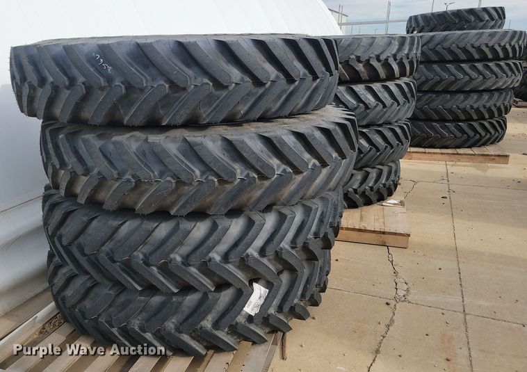 image for item JW9508 (4) Michelin Sprayerbib 380/90R46 tires and wheels