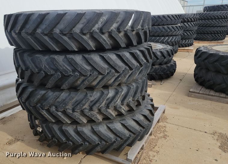 image for item JW9512 (4) Michelin Spraybib VF380/90R46 tires and wheels