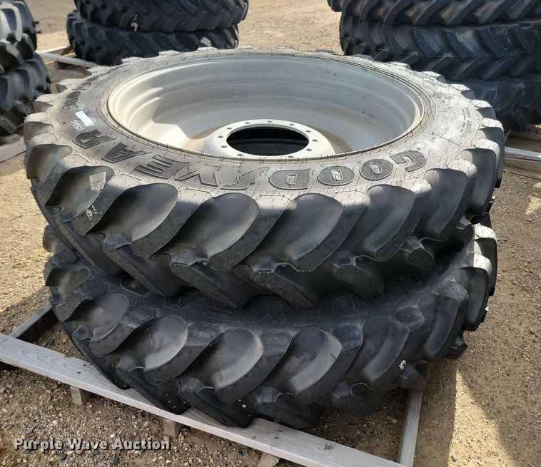image for item JW9521 (2) Goodyear Ultra Sprayer 380/90R46 tires and wheels
